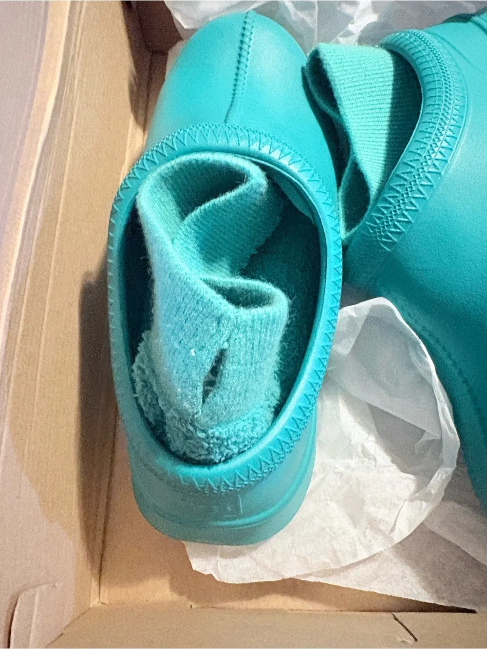 UGG Kids Slip-On Clog in Teal Aqua